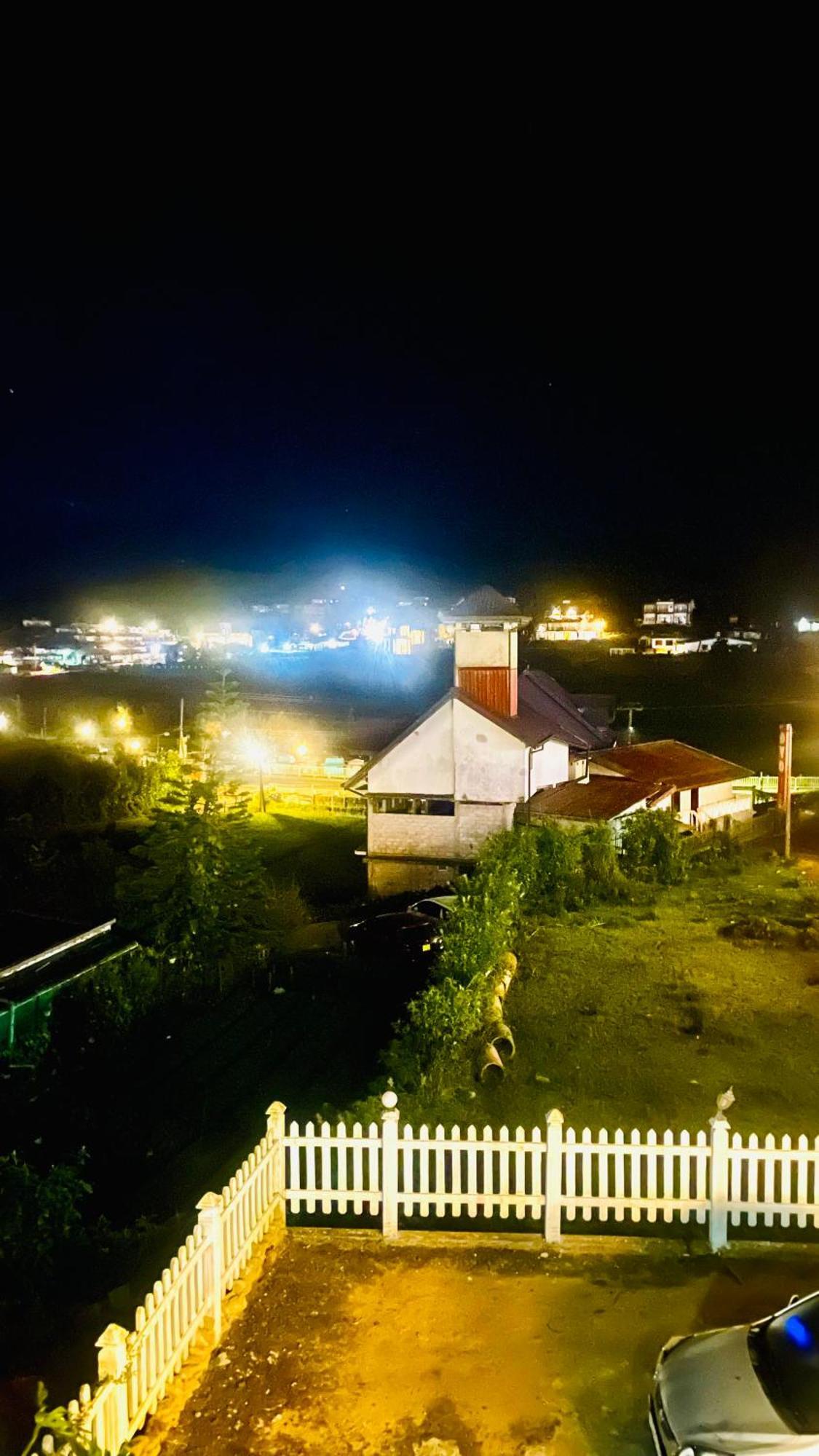Maha Royal Hotel Nuwara Eliya Exterior foto